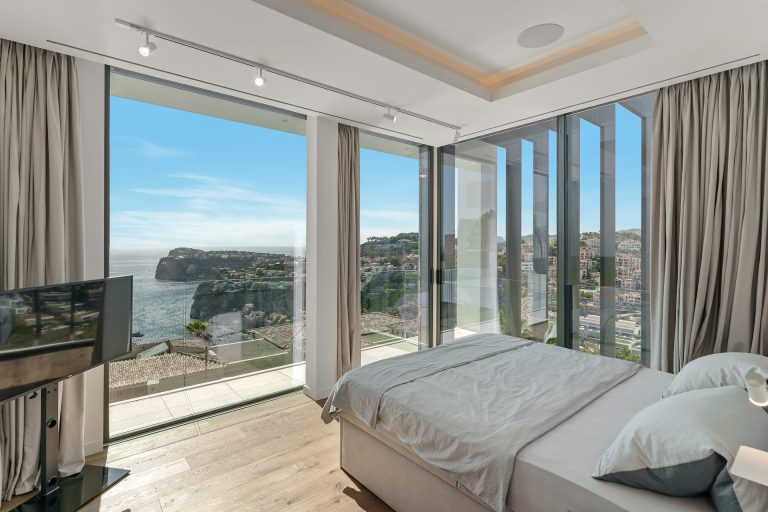 Luxury Villa Panoramic View Sea View, 6 bedrooms in Mallorca Classified ads for sale For Super Rich