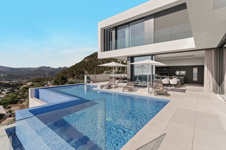 Luxury Villa Panoramic View Sea View, 6 bedrooms in Mallorca value for sale For Super Rich