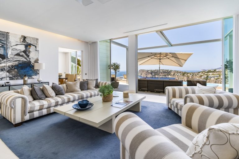 Luxury Villa Panoramic View pool with whirlpool, 5 bedrooms in Mallorca Used for sale For Super Rich