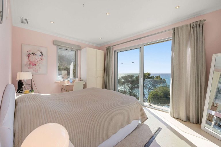 Architectural Villa Beach Front Sea View, 5 bedrooms in Mallorca real estate for sale For Super Rich