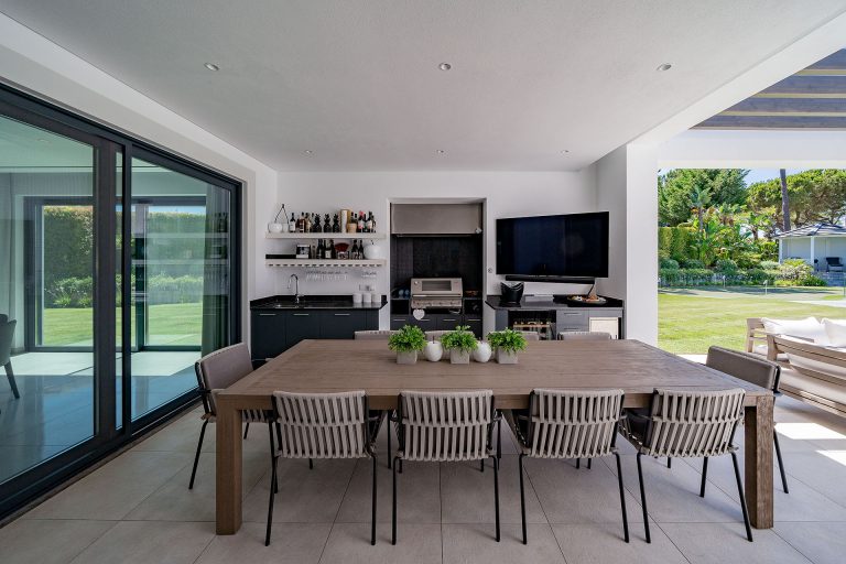 Luxury Villa Panoramic View Golf View, 4 bedrooms in Quinta do Lago search for sale For Super Rich