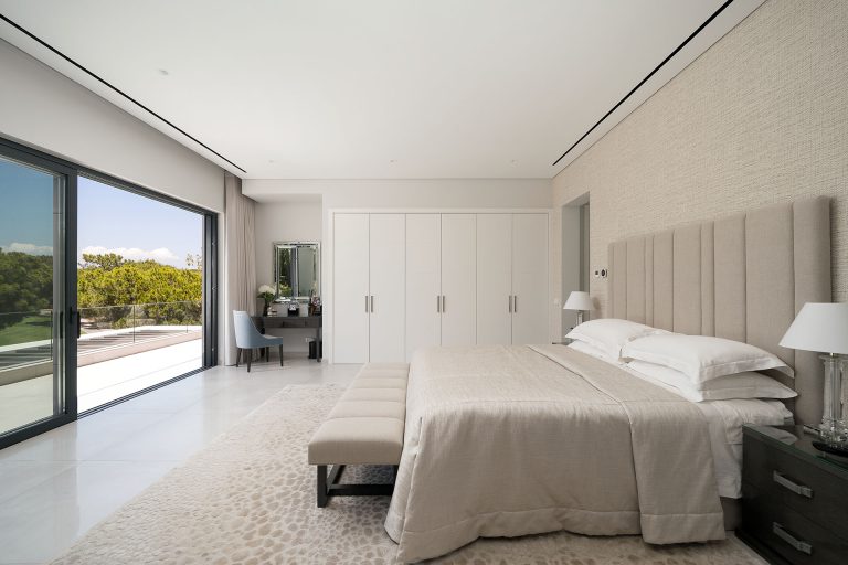 Luxury Villa Panoramic View Golf View, 4 bedrooms in Quinta do Lago price for sale For Super Rich