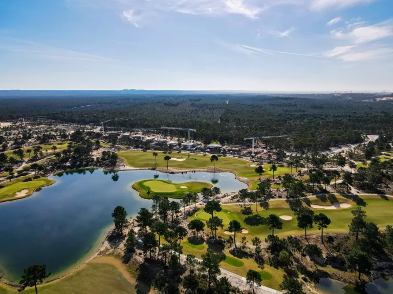 High-end Villa Golf View, 5 bedrooms in Comporta for sale For Super Rich
