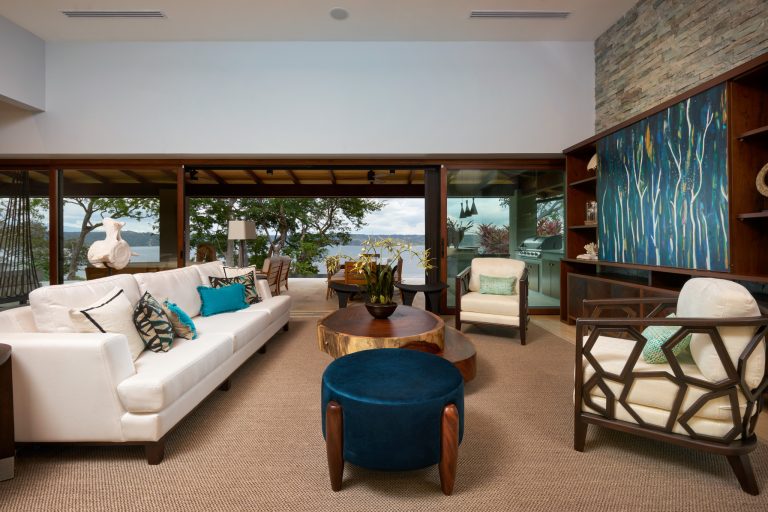 Luxury Villa oceanfront breathtaking panoramic views, 4 bedrooms in Peninsula Papagayo search for sale For Super Rich