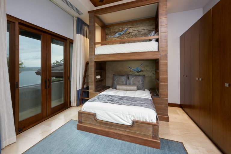 Luxury Villa oceanfront breathtaking panoramic views, 4 bedrooms in Peninsula Papagayo prix for sale For Super Rich