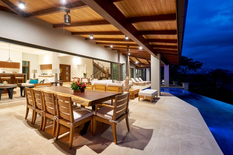 Luxury Villa oceanfront breathtaking panoramic views, 4 bedrooms in Peninsula Papagayo ads for sale For Super Rich