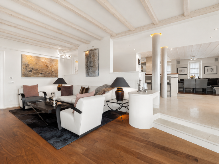 Luxury Villa Panoramic View, 5 bedrooms in 3400 2582 for sale For Super Rich