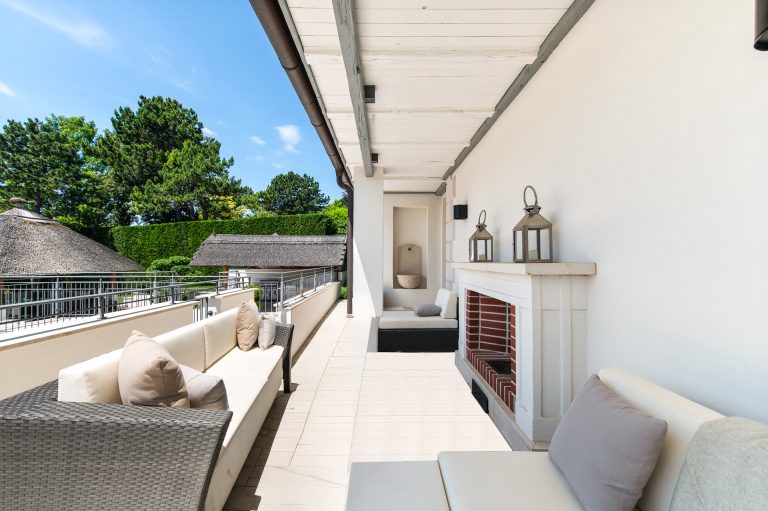 Luxury Villa Panoramic View, 5 bedrooms in 3400 search for sale For Super Rich