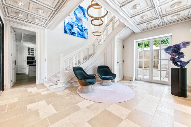 Luxury Villa Panoramic View heated outdoor pool, 5 bedrooms in Döbling 752 for sale For Super Rich