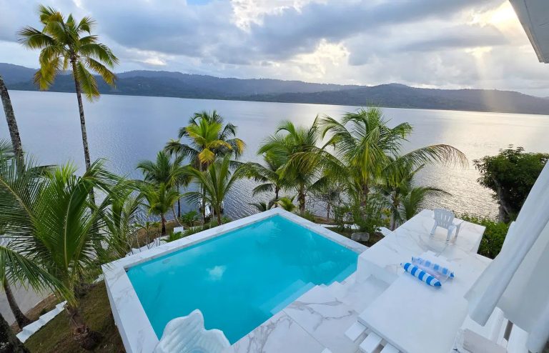 Luxury Villa Panoramic View Sea View, 4 bedrooms in Isla Pastor, Valle de Agua, Bocas del Toro HZ0315 for sale For Super Rich