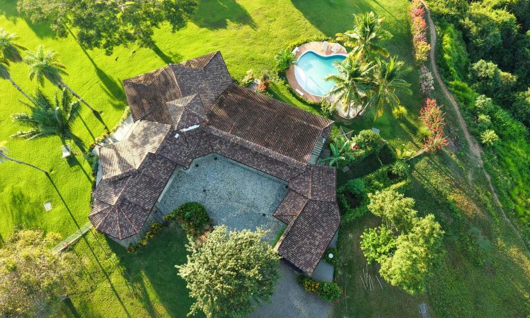Country Villa Beach Front, panoramic Pacific Ocean views, 6 bedrooms in Boca Brava Island, Boca Chica, Chiriquí HZ0445 for sale For Super Rich