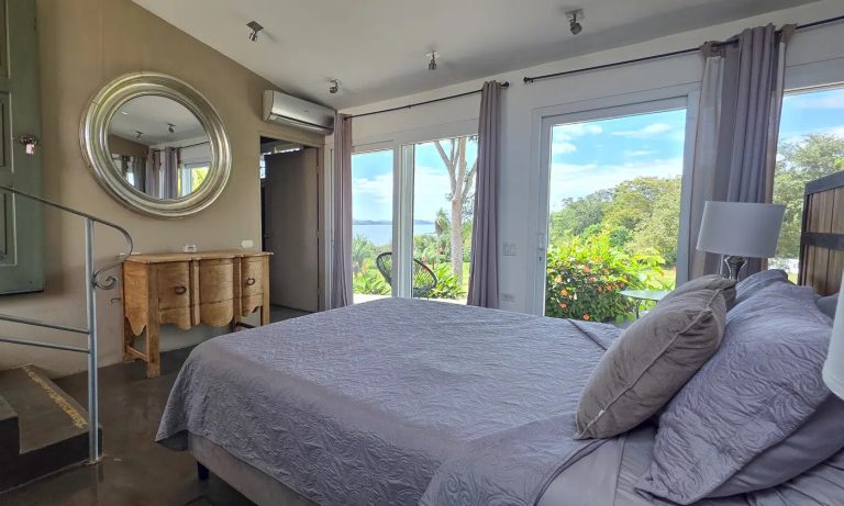 Country Villa Beach Front, panoramic Pacific Ocean views, 6 bedrooms in Boca Brava Island, Boca Chica, Chiriquí luxury for sale For Super Rich