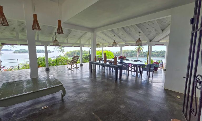 Country Villa Beach Front, panoramic Pacific Ocean views, 6 bedrooms in Boca Brava Island, Boca Chica, Chiriquí prix for sale For Super Rich