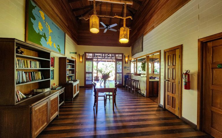 Colonial Tropical Retreat Hotel Beach Front Sea View, 10 bedrooms in Bluff Beach, Isla Colón, Bocas del Toro buy for sale For Super Rich
