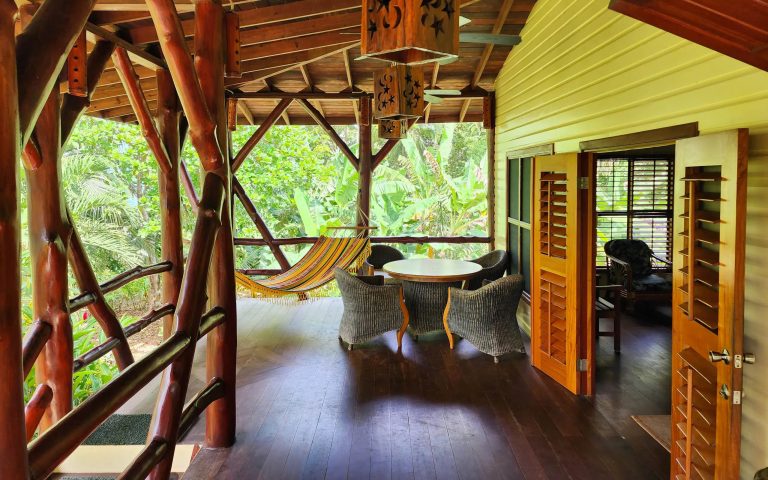 Colonial Tropical Retreat Hotel Beach Front Sea View, 10 bedrooms in Bluff Beach, Isla Colón, Bocas del Toro value for sale For Super Rich