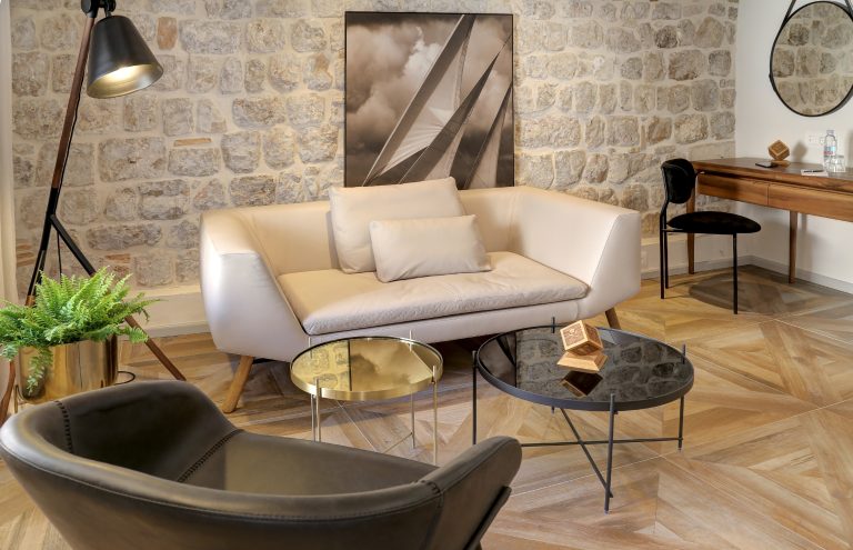 Luxury Business  Baroque palace, Panoramic view, 5 bedrooms in Dubrovnik K-171 for sale For Super Rich