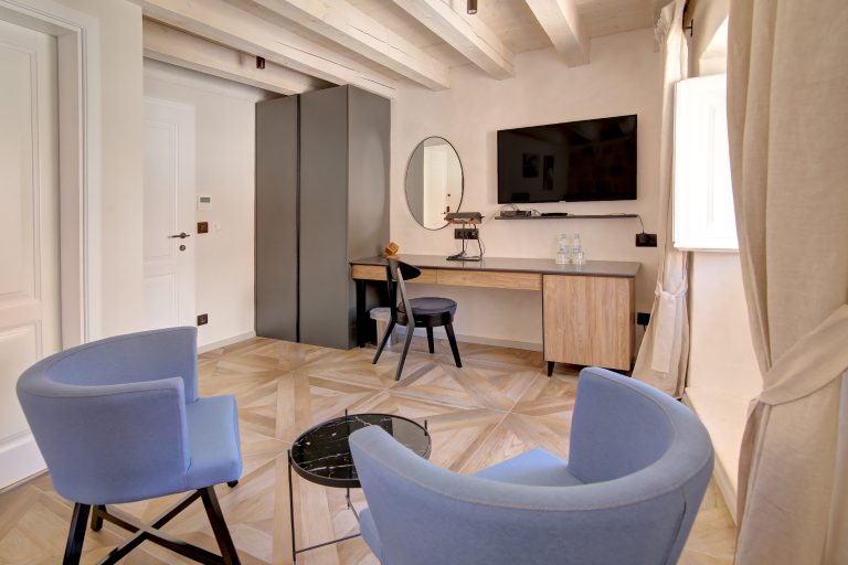 Luxury Business  Baroque palace, Panoramic view, 5 bedrooms in Dubrovnik top for sale For Super Rich