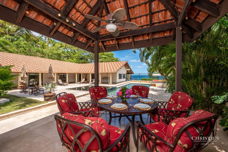 Luxury Villa Beach Front, 6 bedrooms in Playa Flamingo, Guanacaste property for sale For Super Rich
