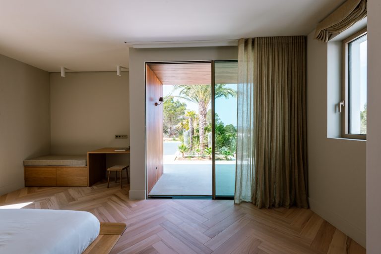 Premium Villa Sea View, 8 bedrooms in Cala Bassa value for sale For Super Rich